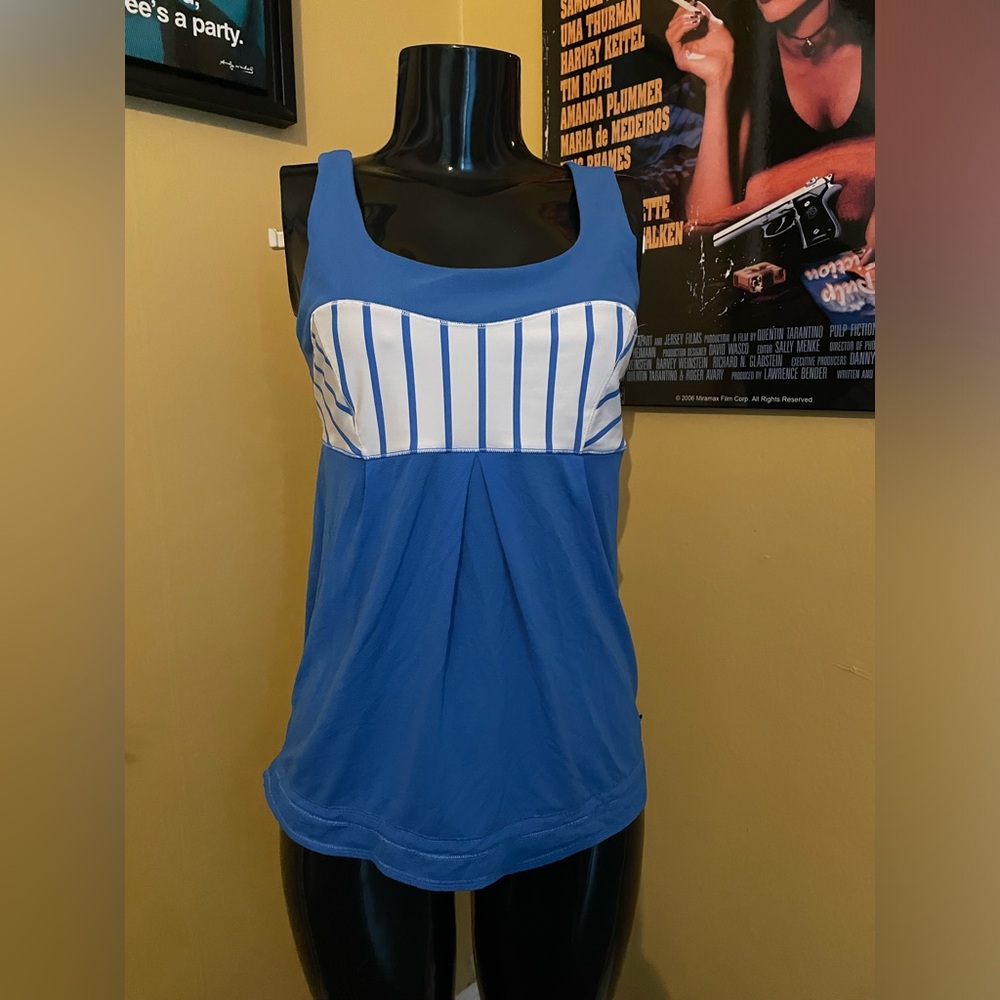 Women’s Lululemon Workout Tank ( 6 )